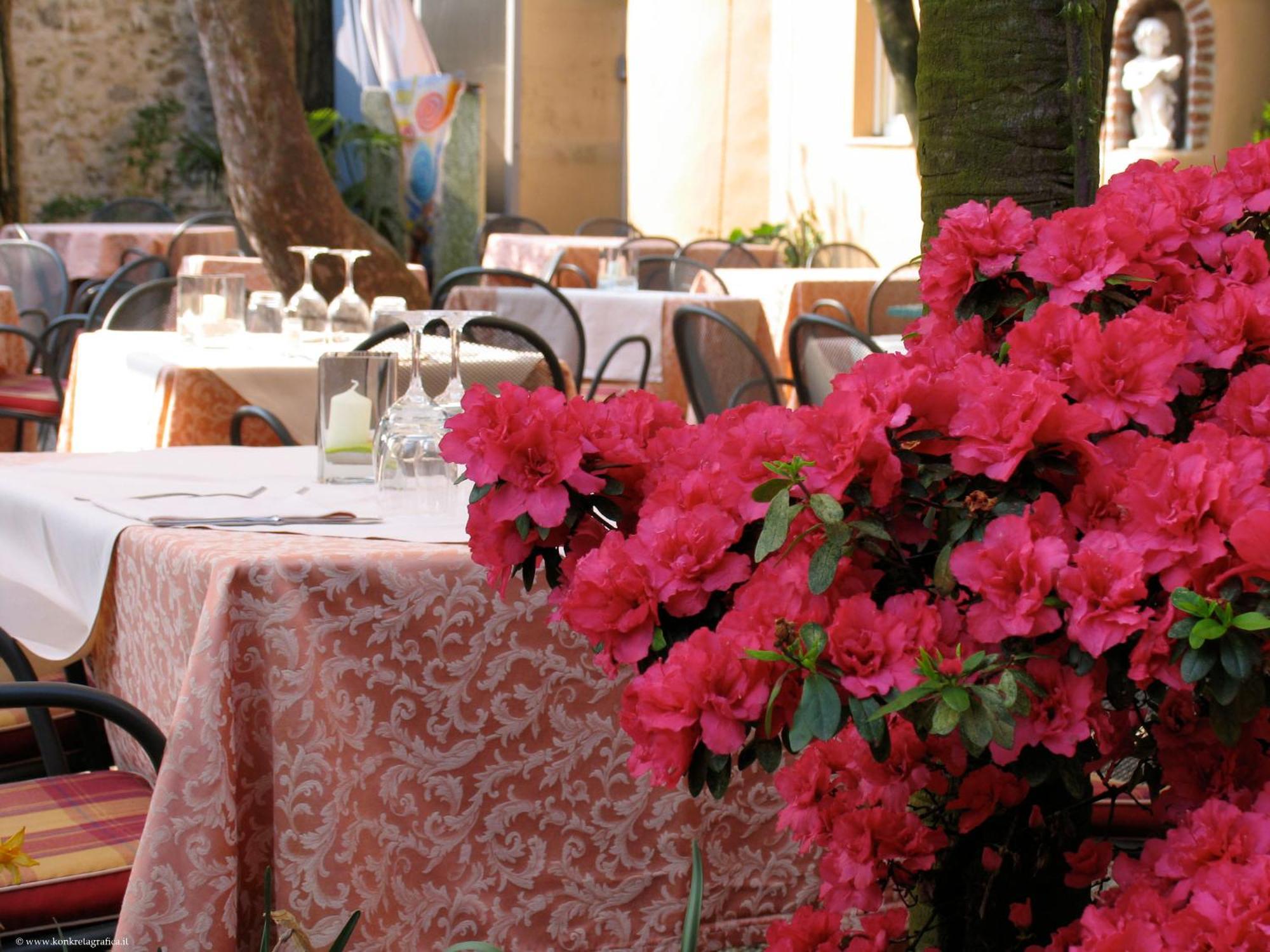 Hotel Antica Stallera Cannobio Bagian luar foto
