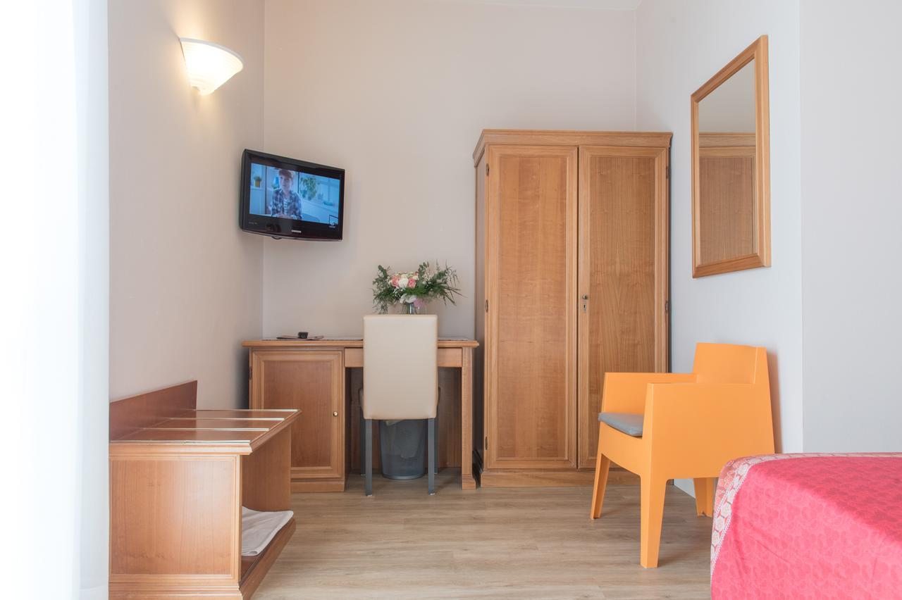 Hotel Antica Stallera Cannobio Bagian luar foto