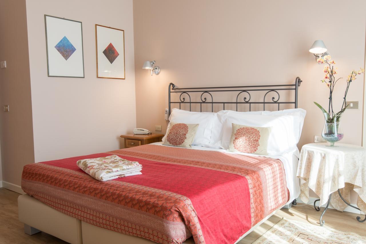 Hotel Antica Stallera Cannobio Bagian luar foto