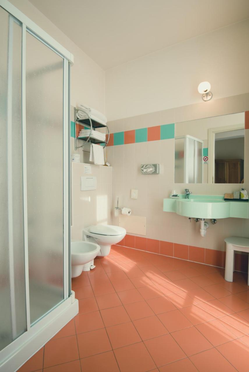 Hotel Antica Stallera Cannobio Bagian luar foto