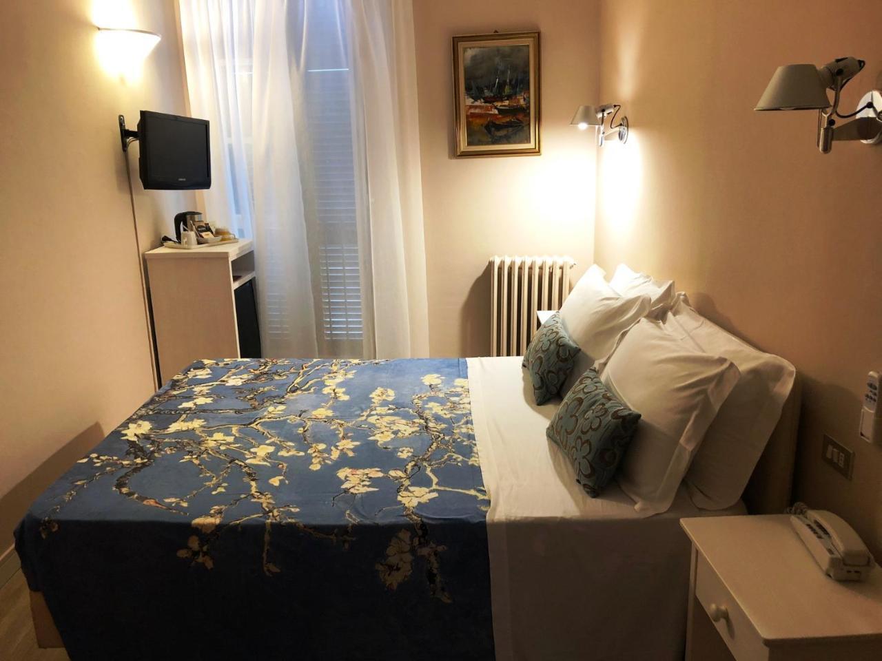 Hotel Antica Stallera Cannobio Bagian luar foto