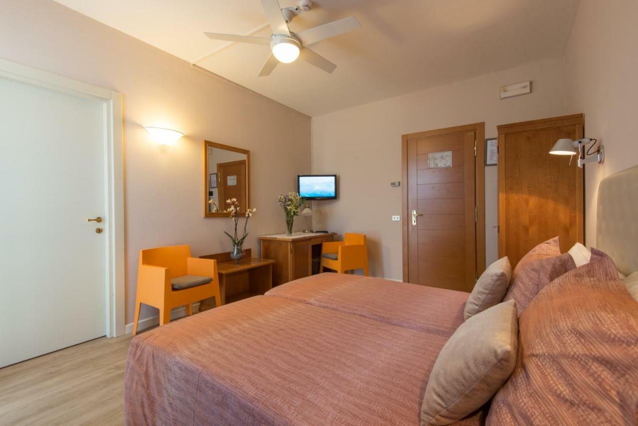 Hotel Antica Stallera Cannobio Bagian luar foto