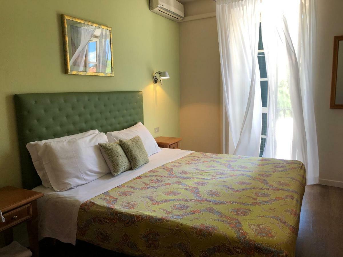 Hotel Antica Stallera Cannobio Bagian luar foto